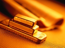 摩根大通继续看涨黄金：预计2026年底将达到5055美元